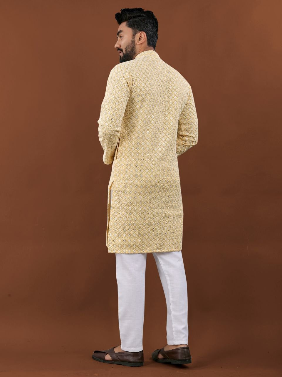 Men’s Traditional Wear Kurtas – Royal Comfort & Style