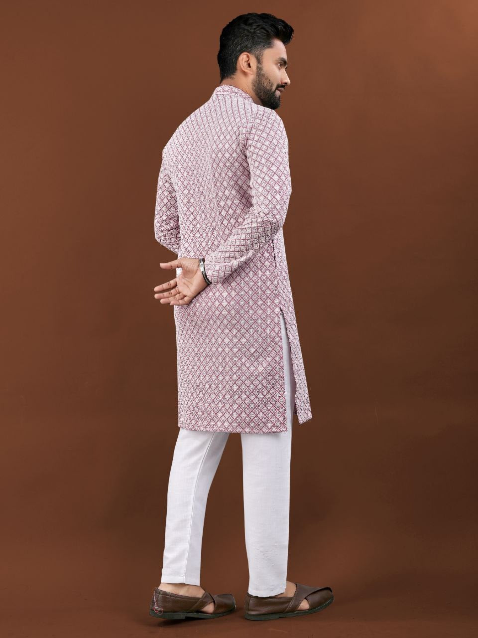 Men’s Traditional Wear Kurtas – Royal Comfort & Style
