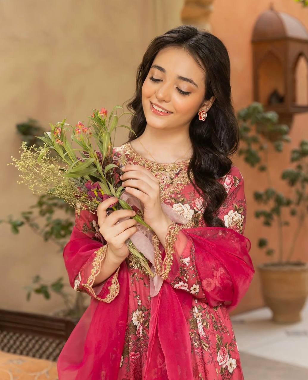 Elegant Georgette Gown Set for Girls – Embroidered & Digitally Printed with Dupatta