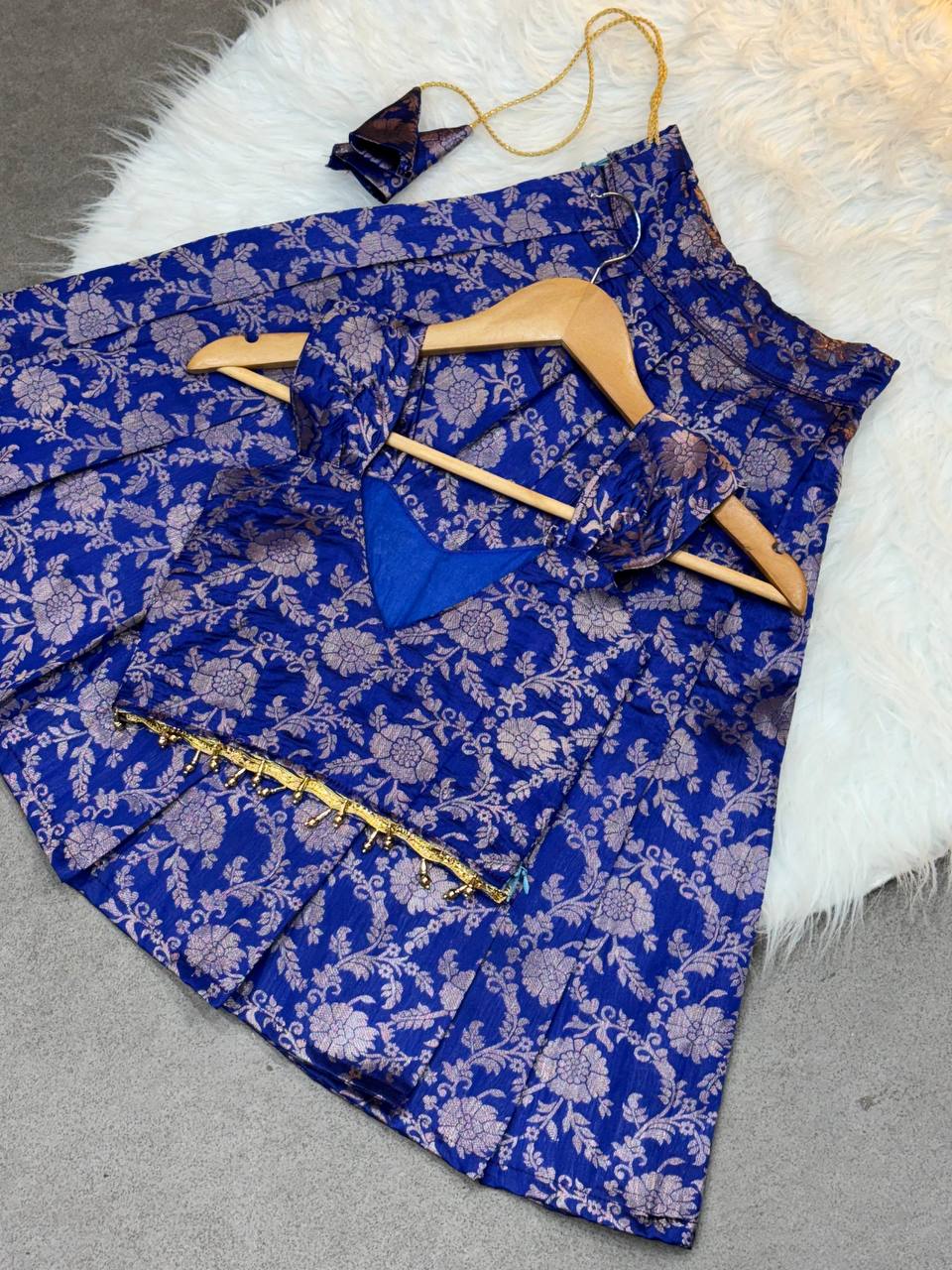 Kids Banarasi Silk Lehenga Choli – Jacquard Weave with Golden Moti Lace | Ages 0.1 to 15 Years