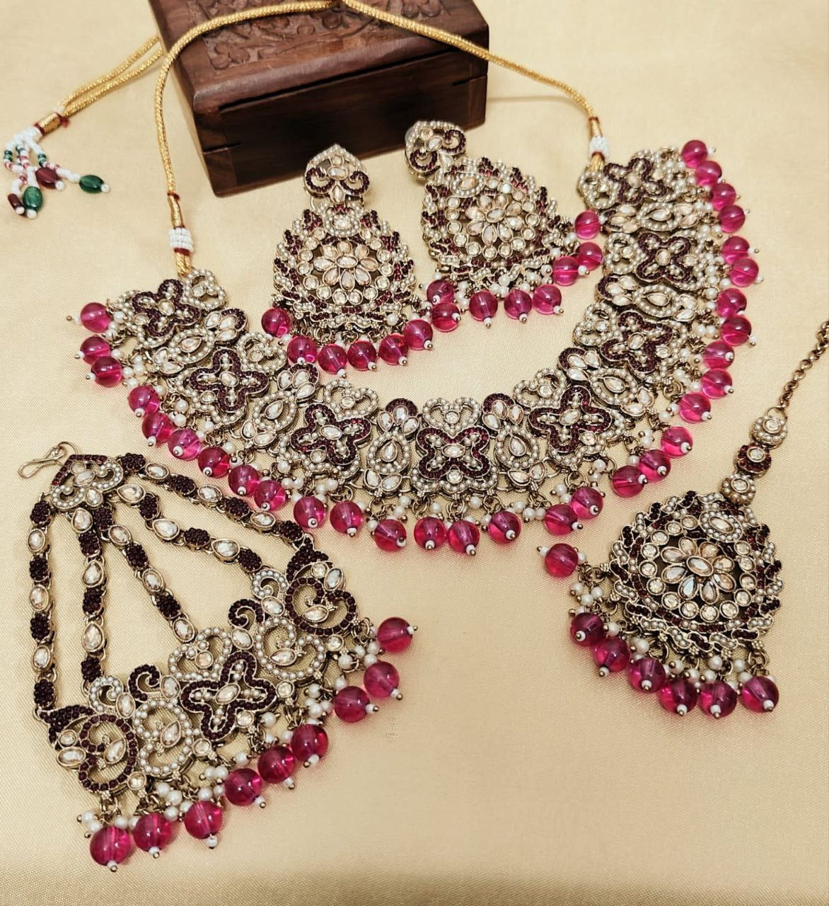 Elegant Pakistani Choker Set with Reverse AD Stone Work – Includes Jhumka, Tikka & Big Passa | Premium Quality