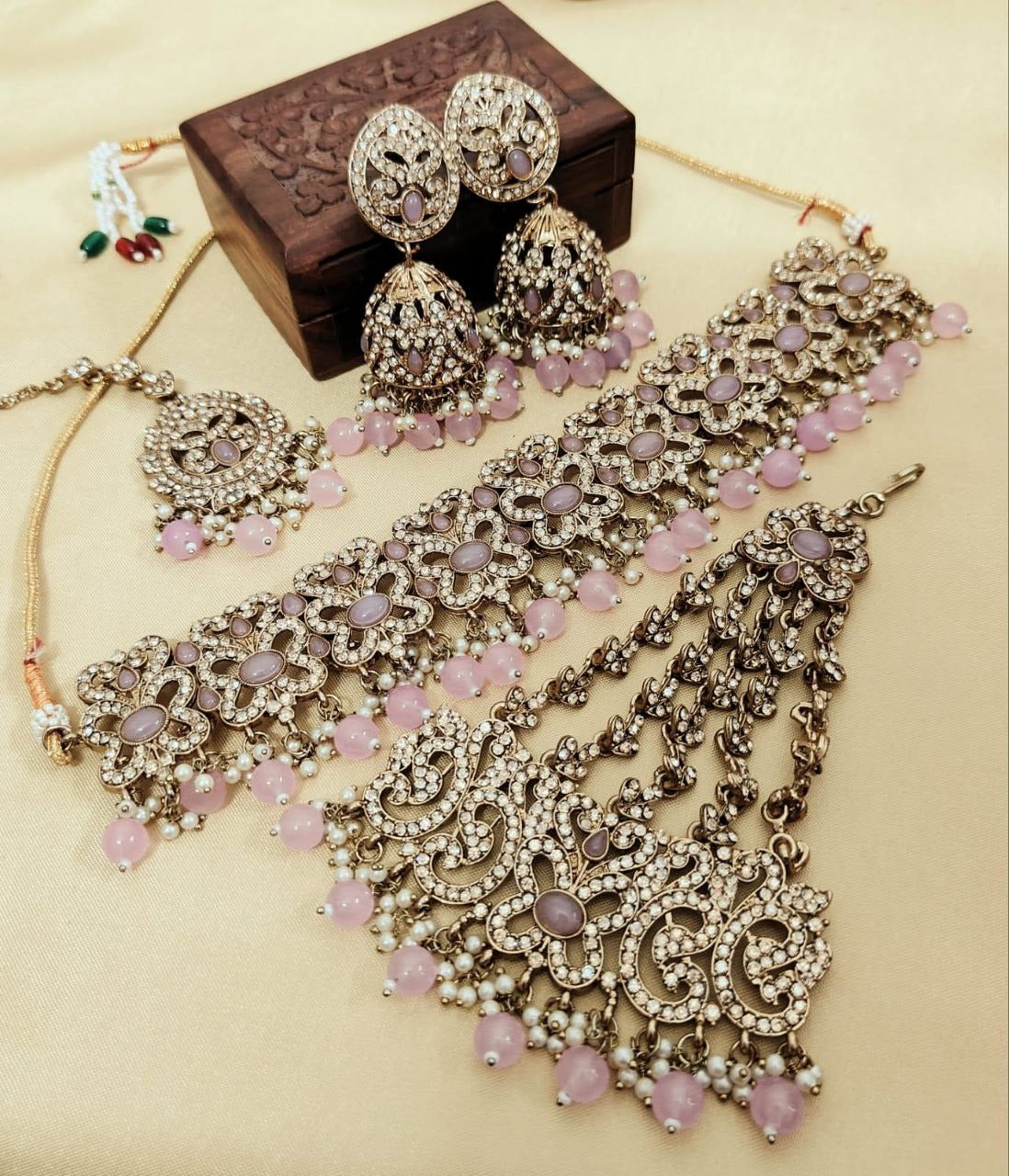 Elegant Pakistani Choker Set with Reverse AD Stone Work – Includes Jhumka, Tikka & Big Passa | Premium Quality
