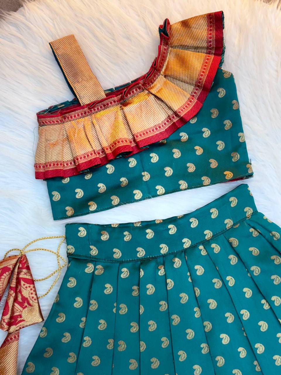 Little Kids Lehenga Choli β Onam Special Jacquard Collection