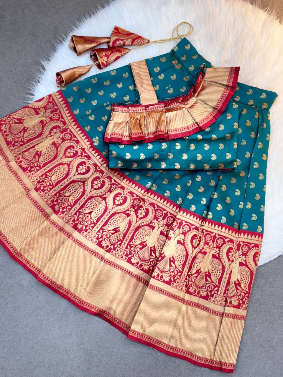Little Kids Lehenga Choli β Onam Special Jacquard Collection